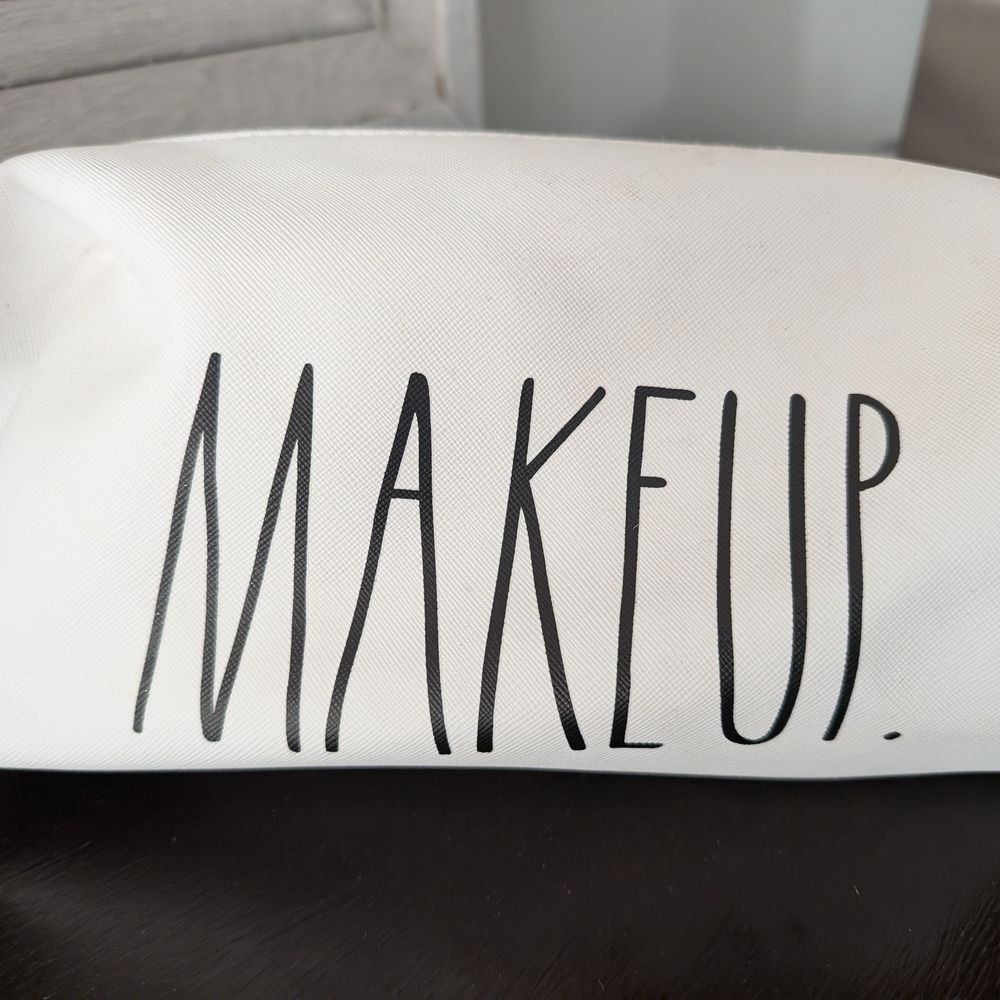Set Of Five Makeup Bags-Dusney, Kate Spade, Rae Dunn - Picture 5 of 9
